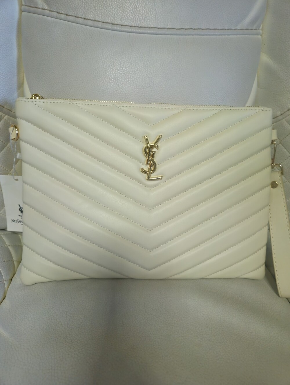 White Chevron Quilted Gold Logo Zip Wristlet Clutch With Detachable Crossbody St